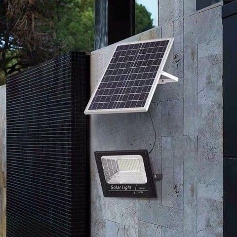 Projecteur solaire haute puissance 200W